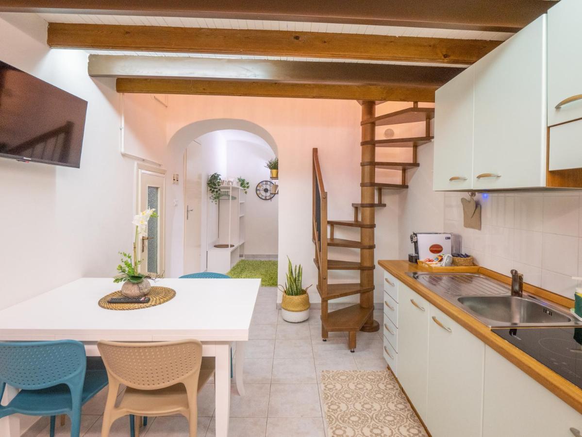 Casa Iryna Apartment Pietra Ligure Ngoại thất bức ảnh